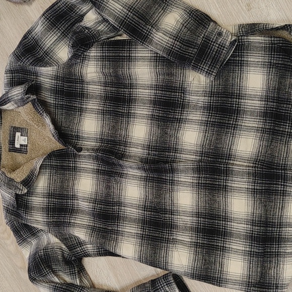 L.L. Bean Tops - LL BEAN sherpa women's long sleeve flannel size small